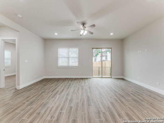 Image 6 of 25 For 11158 Vance Jackson Rd  17