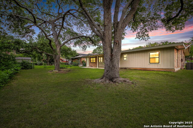Image 27 of 28 For 3226 Colony  