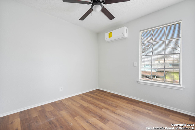 Image 6 of 9 For 131 Elsie Ave  103