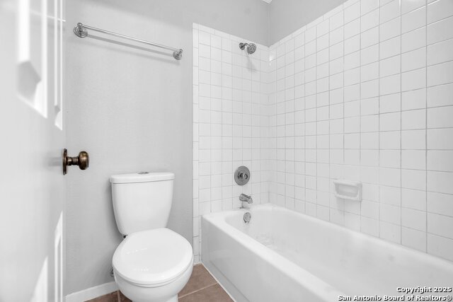 Listing photo id 26 for 4212 Medical 1705