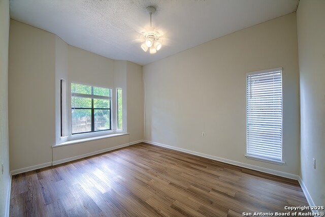 Image 18 of 41 For 3523 Green Springs