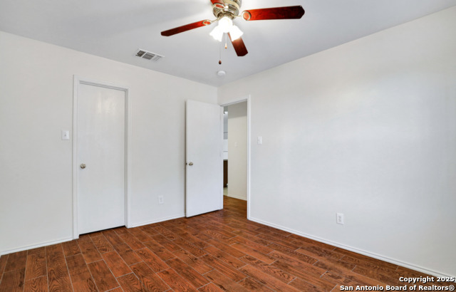 Image 18 of 24 For 10603 Shaenridge N