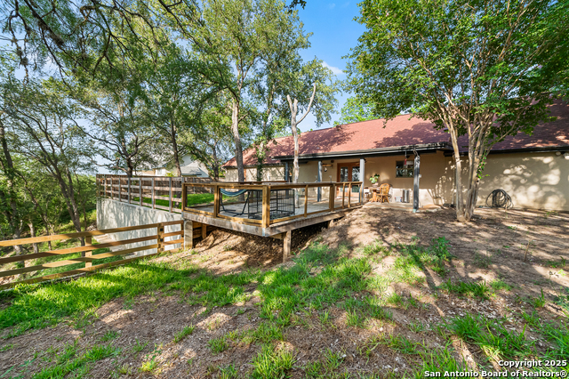 Listing photo id 12 for 115 River Trail