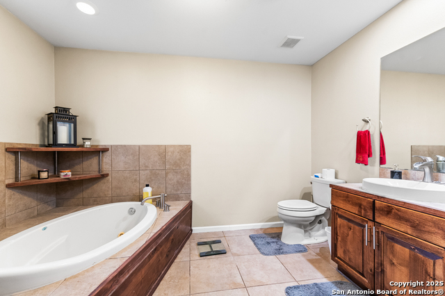 Listing photo id 7 for 115 River Trail
