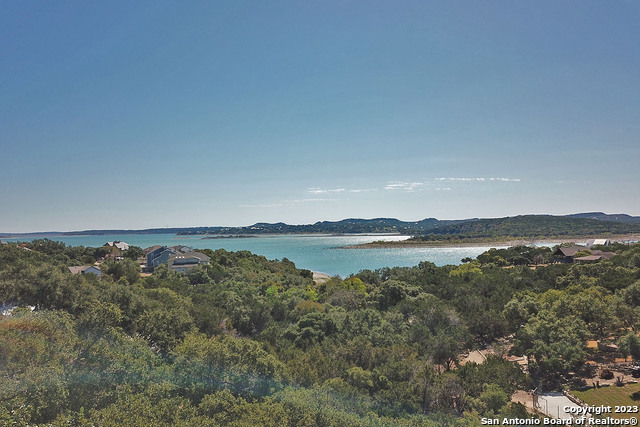 Listing photo id 2 for 1118 Stagecoach Dr