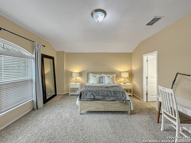 Listing photo id 12 for 6847 Briscoe Mill