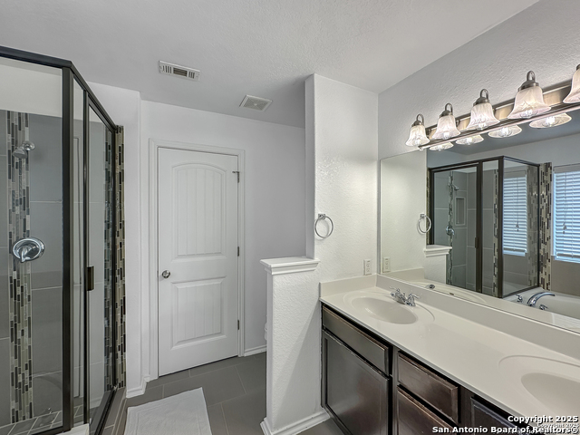 Listing photo id 15 for 6847 Briscoe Mill