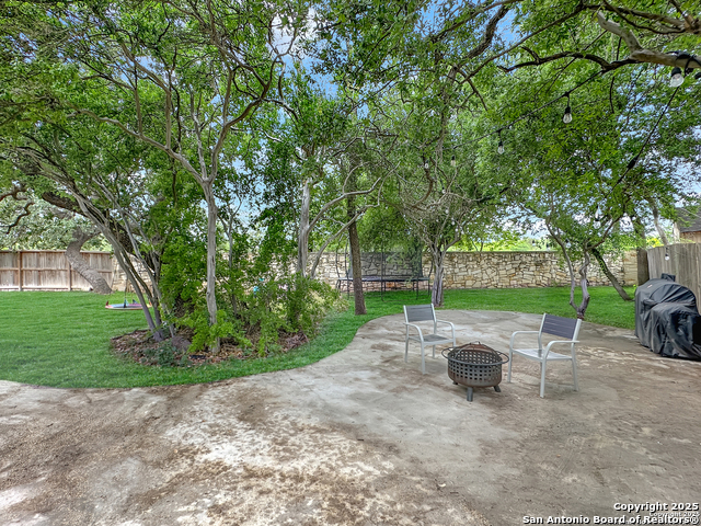 Listing photo id 31 for 6847 Briscoe Mill