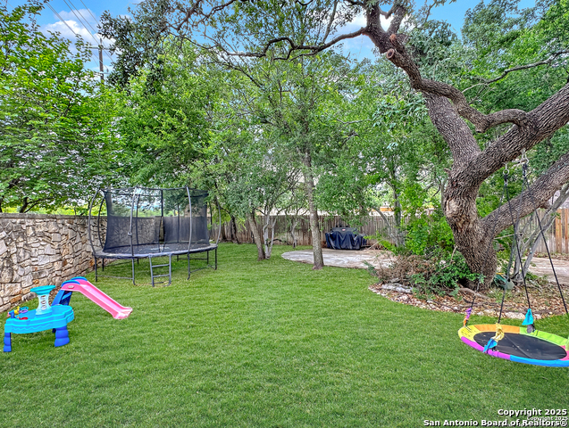 Listing photo id 32 for 6847 Briscoe Mill