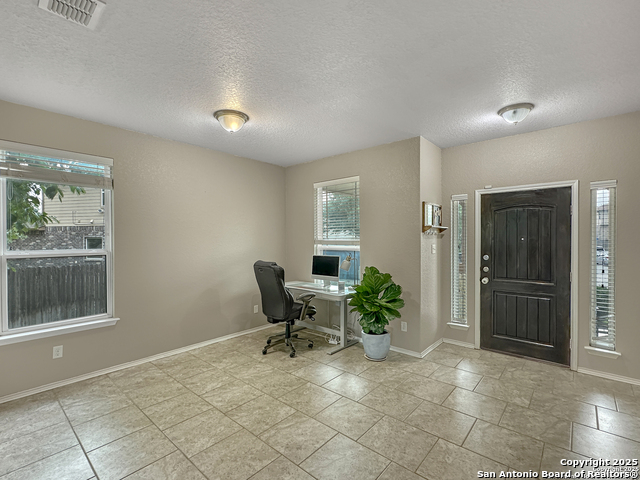 Listing photo id 2 for 6847 Briscoe Mill