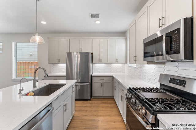 Listing photo id 11 for 9619 Stillwater