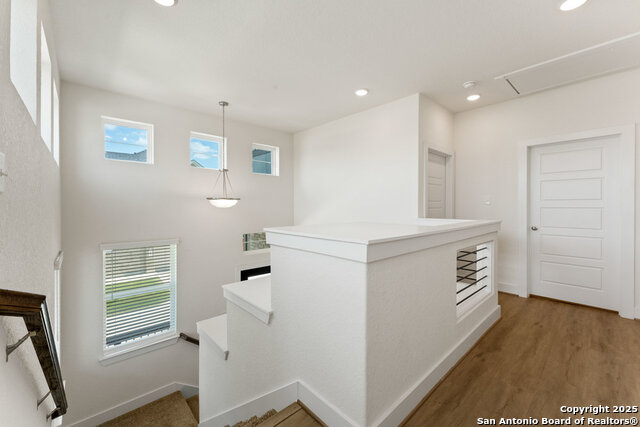 Listing photo id 23 for 9619 Stillwater