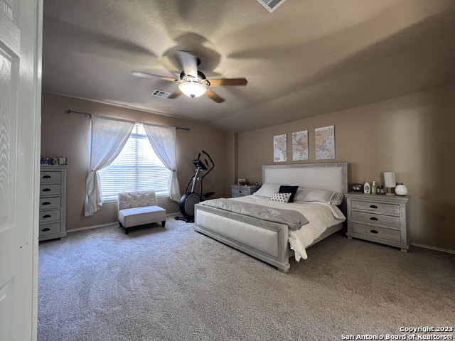 Image 18 of 36 For 2537 Hourless Oaks Ln