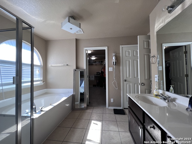 Image 22 of 36 For 2537 Hourless Oaks Ln