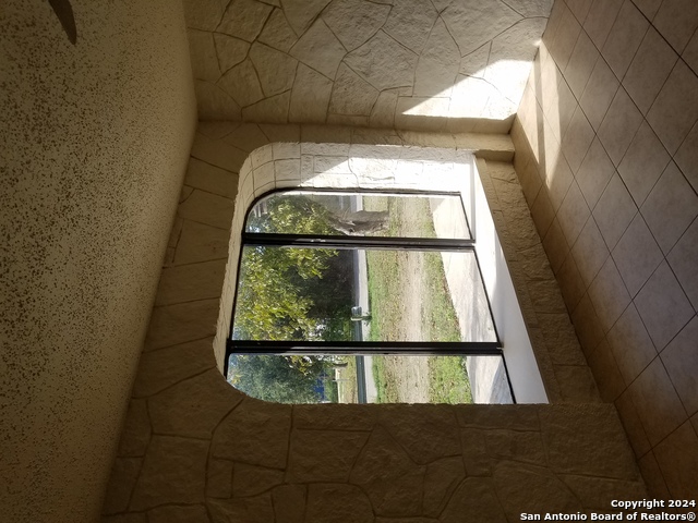 Image 4 of 19 For 600 Monticello Ct  3