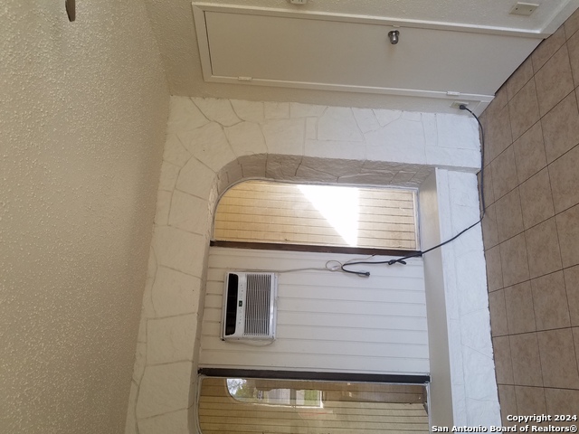 Image 6 of 19 For 600 Monticello Ct  3