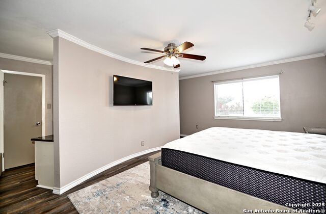 Image 11 of 28 For 10819 Crown View S