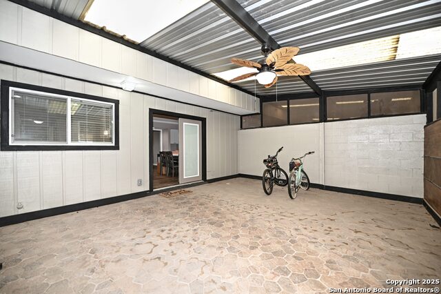 Image 27 of 28 For 10819 Crown View S