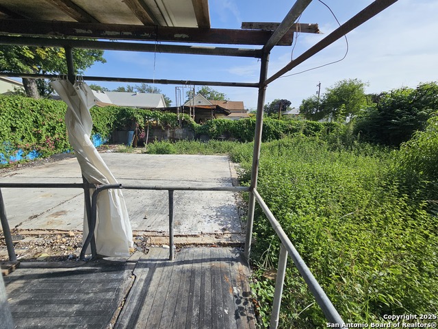 Listing photo id 1 for 101 Willow  