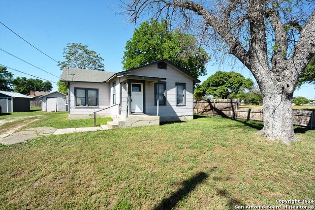 Details for 122 Perryman St, New Braunfels, TX 78130
