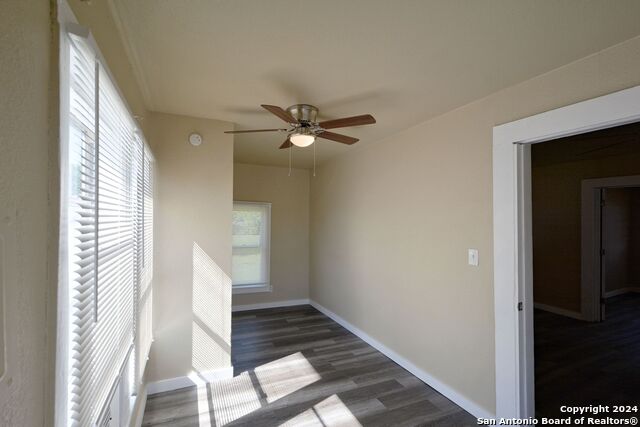 Image 10 of 20 For 122 Perryman St