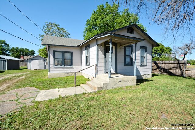 Image 2 of 20 For 122 Perryman St