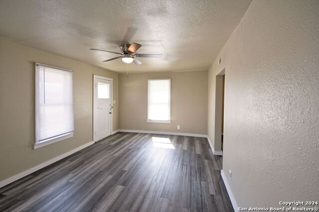 Image 4 of 20 For 122 Perryman St
