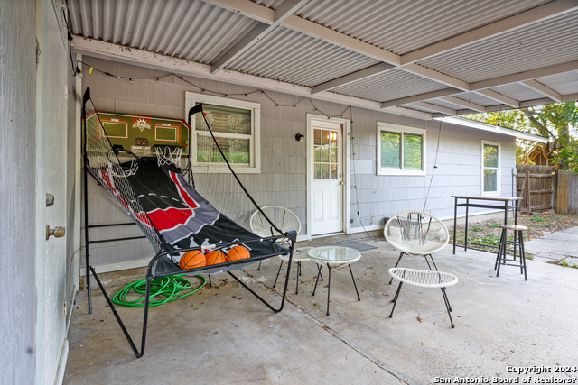 Image 6 of 38 For 5802 Branch Valley