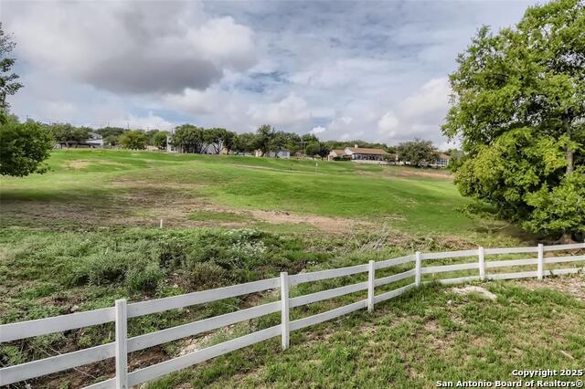 Listing photo id 6 for 20707 Greenpark