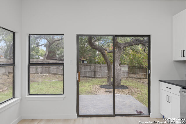 Image 9 of 34 For 3406 Maitland