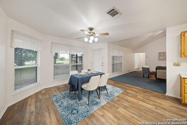 Listing photo id 9 for 128 Village Path