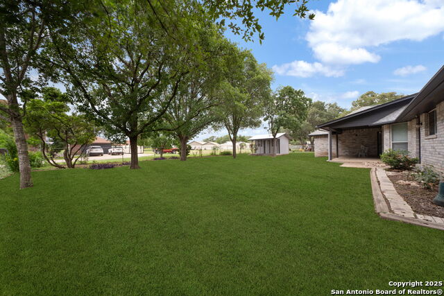 Listing photo id 23 for 128 Village Path