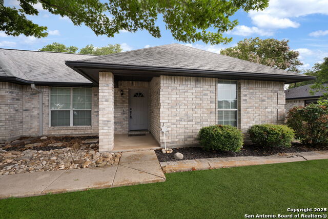 Listing photo id 1 for 128 Village Path