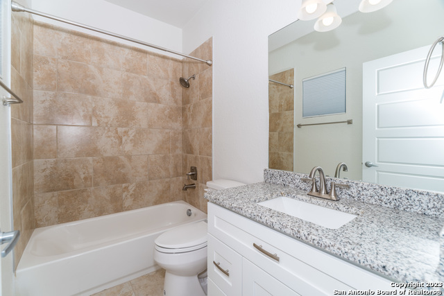 Image 17 of 30 For 2747 Del Pilar Dr