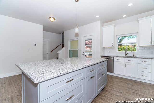Image 9 of 30 For 2747 Del Pilar Dr