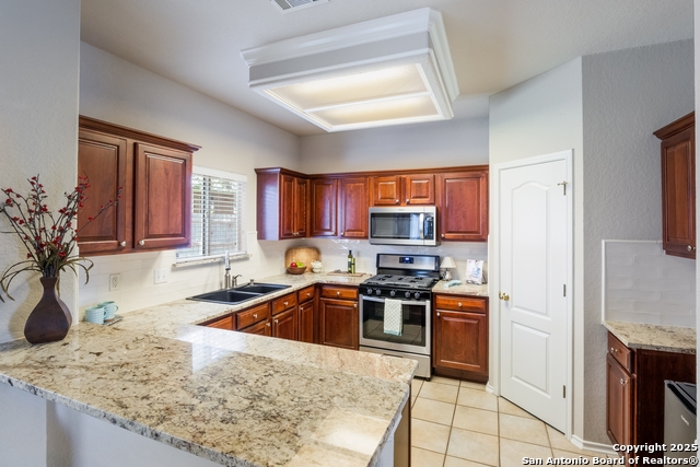 Image 8 of 28 For 21218 Encino Ash