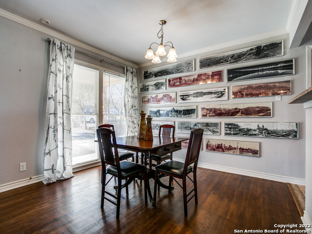 Listing photo id 5 for 115 Blakeley Dr