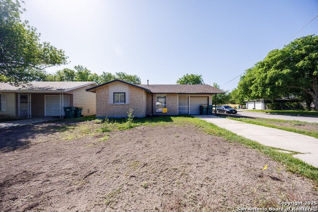 Details for 438 Byrd W , Universal City, TX 78148