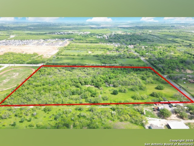 Listing photo id 0 for 20975 Campbellton
