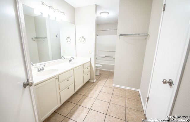 Listing photo id 21 for 225 Samantha Dr