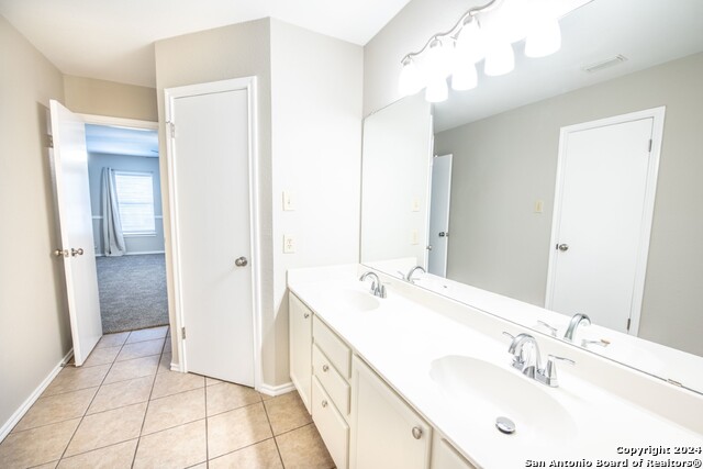 Listing photo id 23 for 225 Samantha Dr