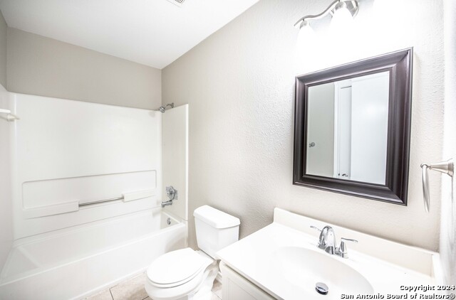 Listing photo id 26 for 225 Samantha Dr