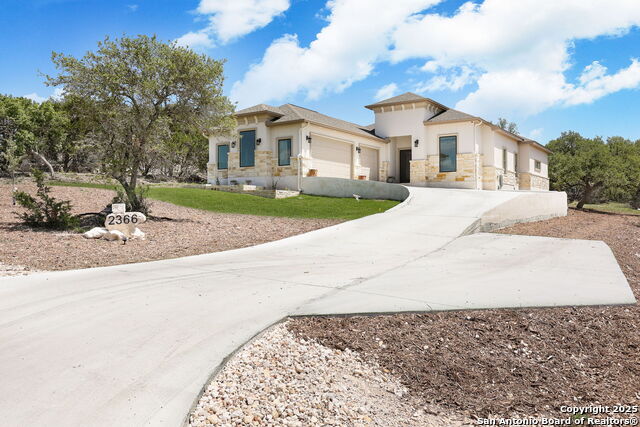 Image 4 of 43 For 2366 Comal Springs