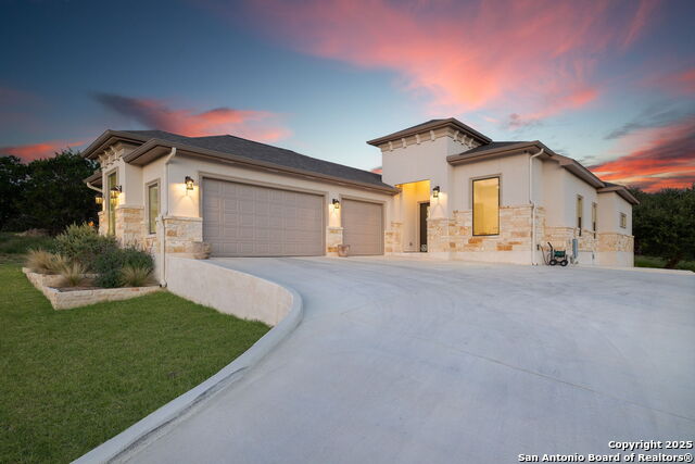 Image 6 of 43 For 2366 Comal Springs