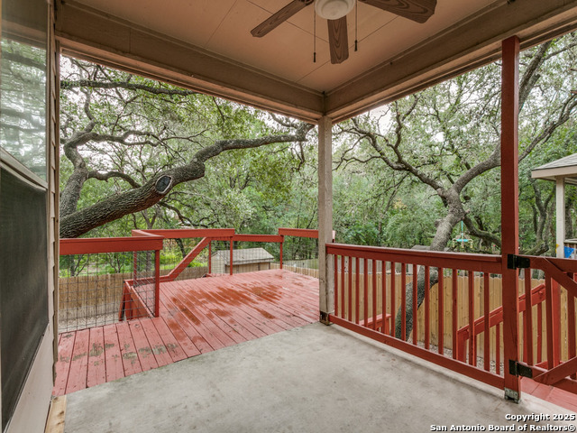Listing photo id 18 for 3409 Abbeville