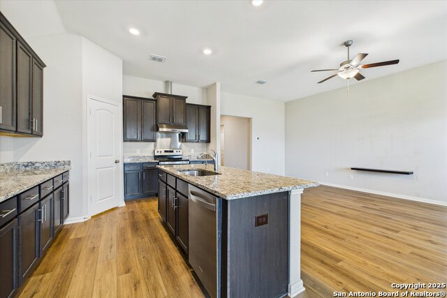 Listing photo id 17 for 9135 Bennett