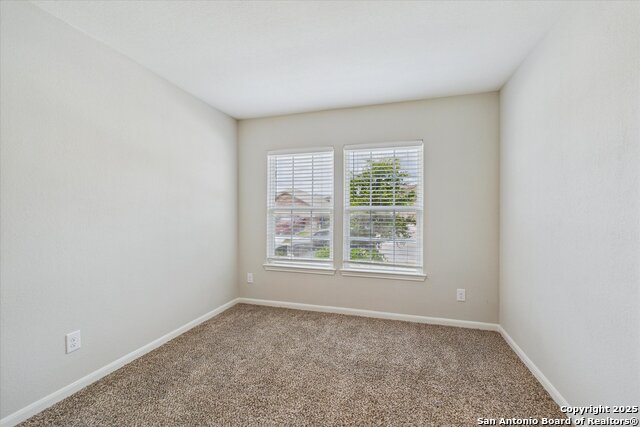 Listing photo id 3 for 9135 Bennett