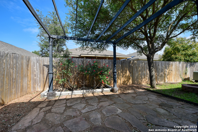 Listing photo id 24 for 10511 Weser Ln