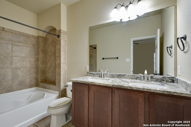 Listing photo id 6 for 10511 Weser Ln