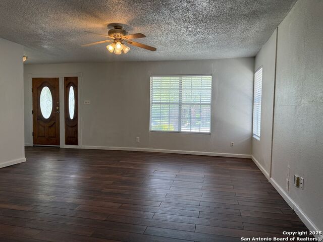 Image 3 of 19 For 1226 36th Nw